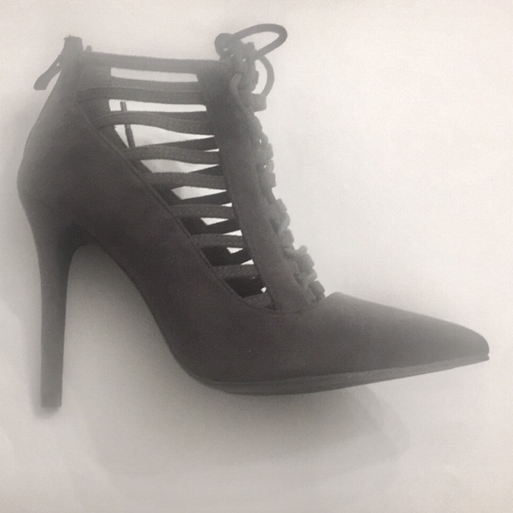 🆕NEW CHELSEA & ZOE BOOTIES SIZE 6 CHARCOAL GREY